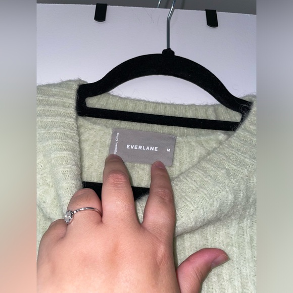Everlane The Alpaca Crew Lime Green Sweater Size M - Picture 2 of 4
